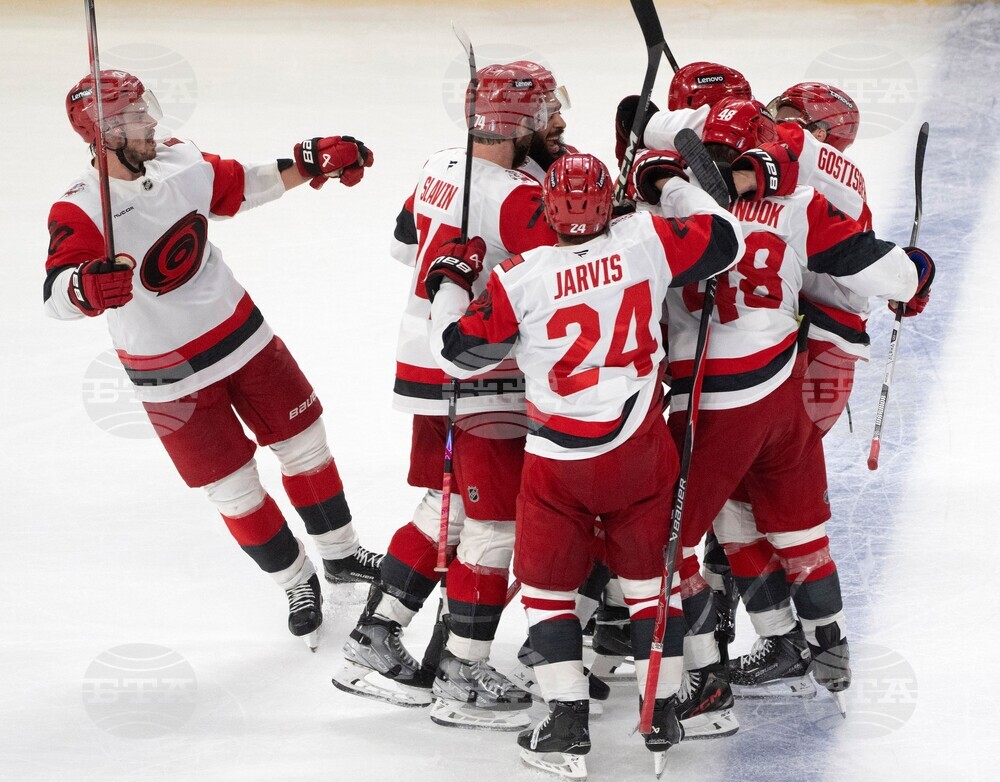 CORRECTION Hurricanes Canadiens Hockey
