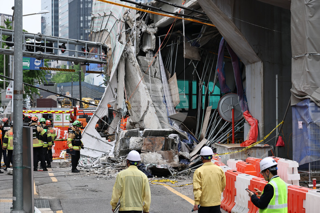 South Korea Overpass Collapse