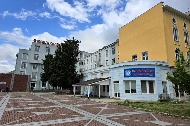 В област Сливен в шест болници работят 512 лекари, показват данни на Националния статистически институт