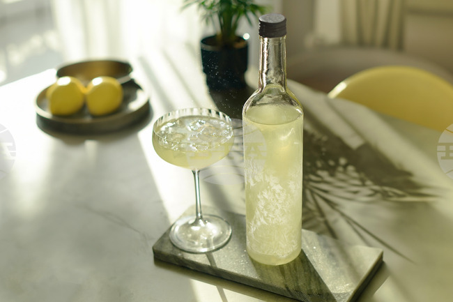 Food-Voracious-Amalfi Lemon Margarita