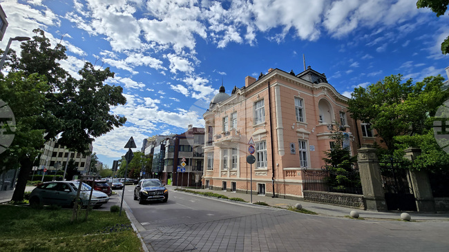 Сливенската библиотека „Сава Доброплодни“ организира за 28-а поредна година творческата работилница „Лято в библиотеката“