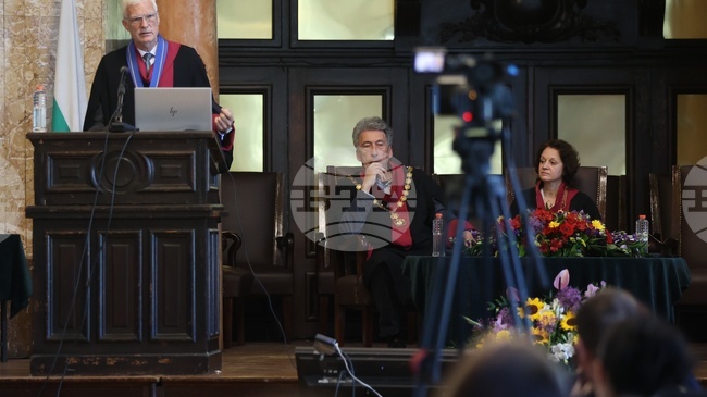Sofia University Awards Honorary Degree to OECD Education Director Andreas Schleicher 