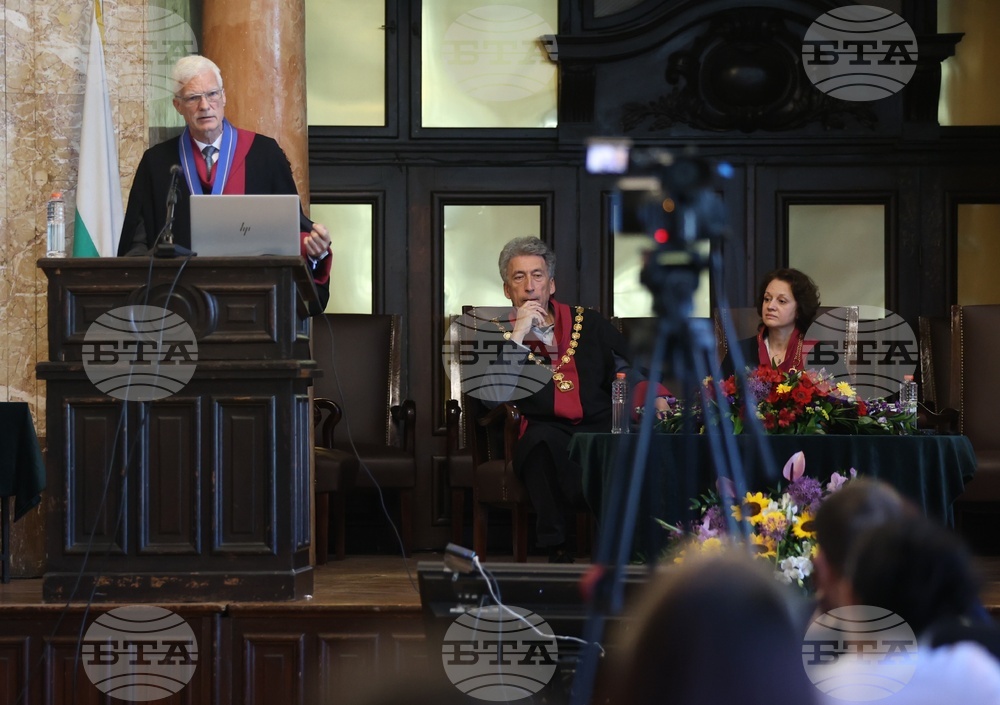 Sofia University Awards Honorary Degree to OECD Education Director Andreas Schleicher 