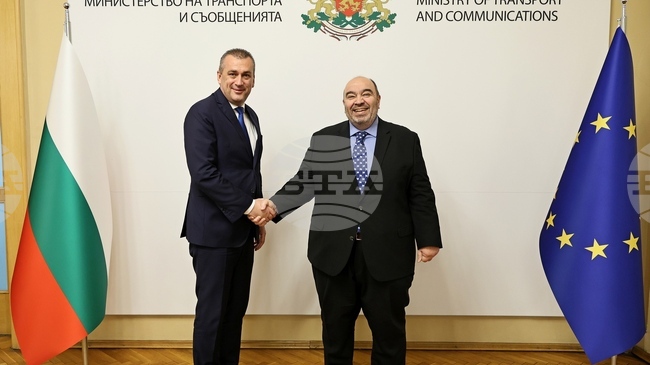 Transport Minister, Greek Ambassador Discuss Joint Infrastructure Projects and Transport Links
