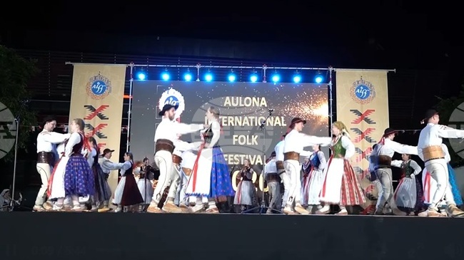АТА: Международният фолклорен фестивал „Аулона" създаде празнична атмосфера във Вльора