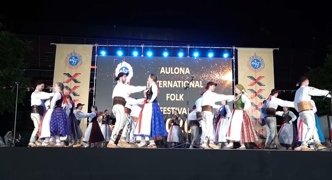 АТА: Международният фолклорен фестивал „Аулона" създаде празнична атмосфера във Вльора