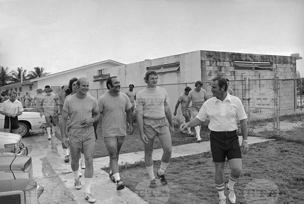 Obit Manny Fernandez Football