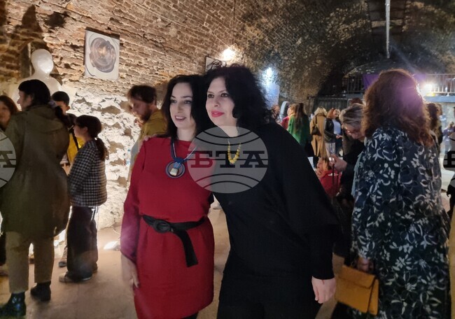 Варна -  Доника Йорданова - Мария Казакова - изложба