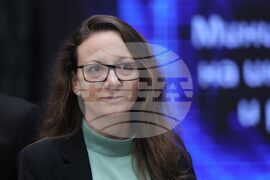 Министерство на иновациите и дигиталната трансформация - екип - представяне