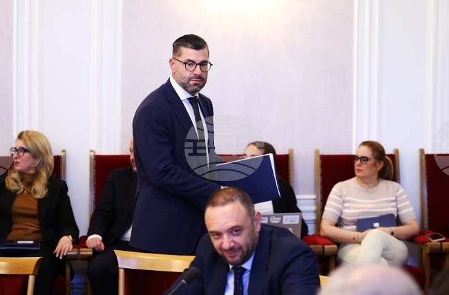 Два законопроекта за изменения в Закона за държавния дълг разгледа на първо четене временната комисия по бюджет и финанси