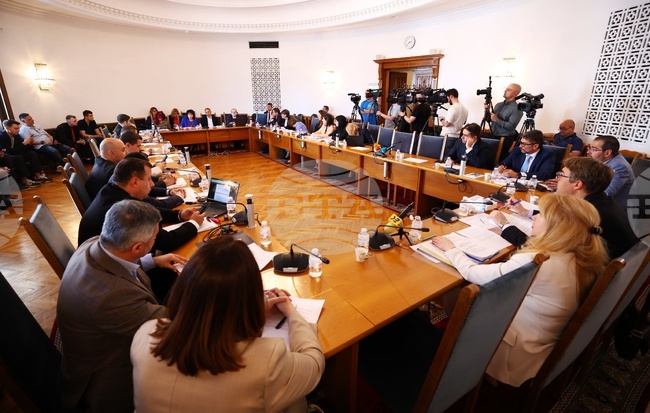 Временната правна комисия прие на второ четене законопроект за създаване на Комисия за противодействие на корупцията