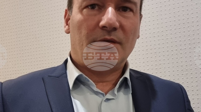 Басейновата дирекция във Варна извършва проверка за петно от нефтопродукти на варненския плаж