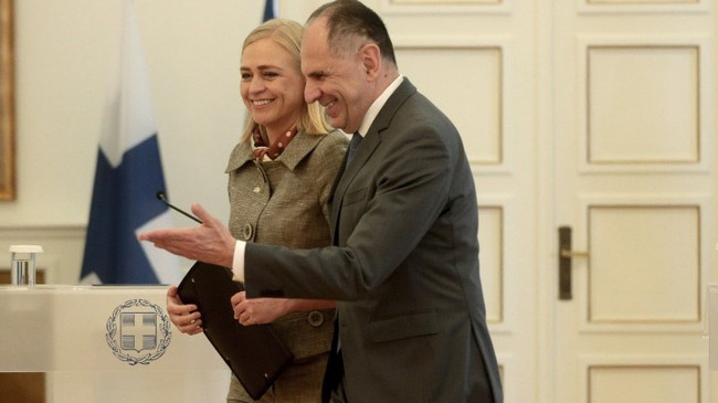 АНА-МПА: Европа е изправена пред хибридни заплахи както на север, така и на юг, каза гръцкият външен министър Герапетритис