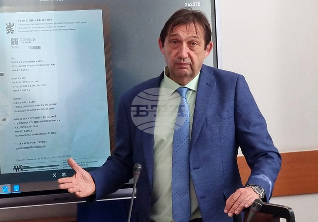 Спирането на незаконното строителство в местността „Баба Алино“ край Варна е в правомощията на Общината, каза министърът на регионалното развитие