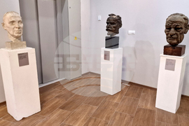 Шумен - откриване на изложба - 100 години от рождението на Слави Дончев