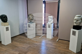 Шумен - откриване на изложба - 100 години от рождението на Слави Дончев