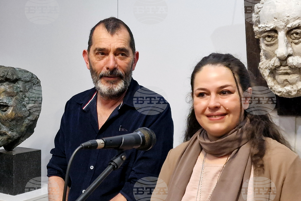 Шумен - откриване на изложба - 100 години от рождението на Слави Дончев