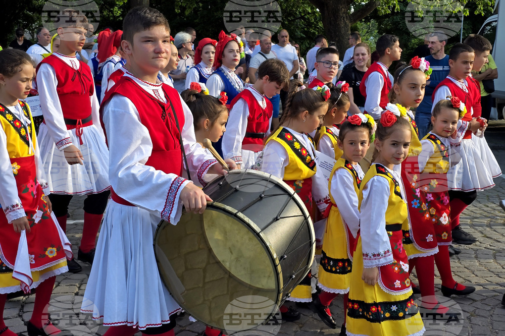 Сливен - Международен детски фестивал - „Приятелство без граници“