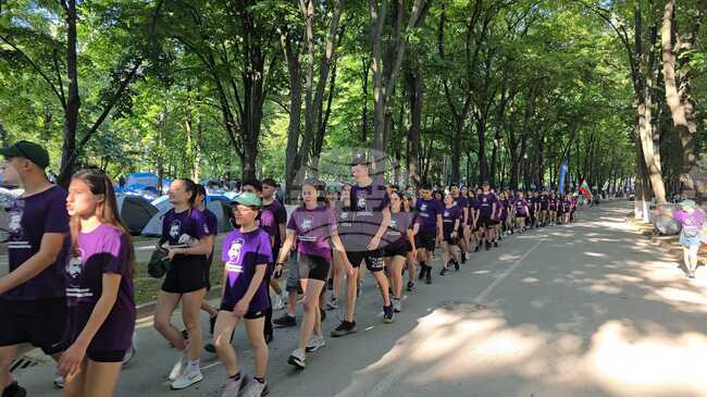 Най-голямата група от близо 130 участници в похода по стъпките на Ботев е от Велико Търново 