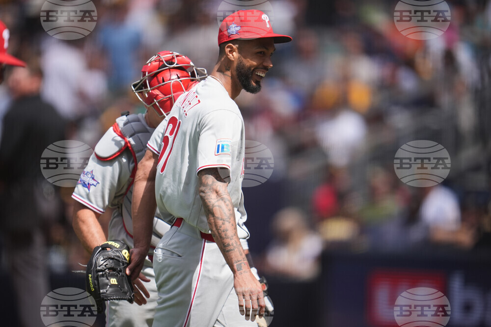 Phillies Padres Baseball
