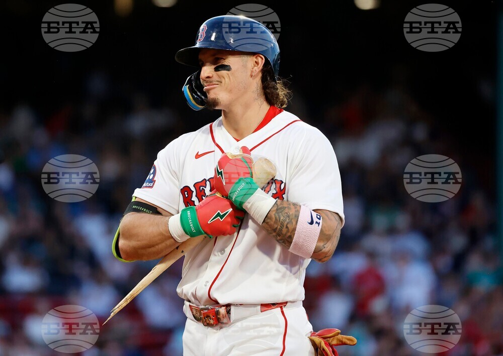 Braves Red Sox Baseball