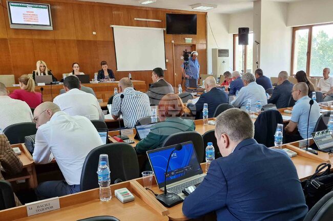 Общинският съвет в Шумен отложи разглеждането на предложение за актуализиране на цените за таксиметров превоз