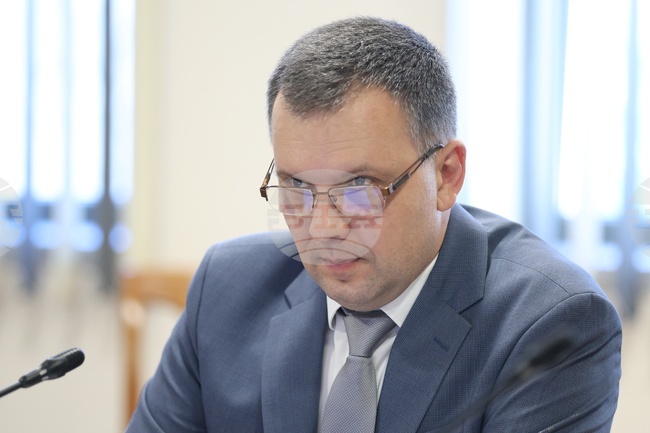 Не могат да бъдат спазени препоръчителните срокове за избор на нов европейски прокурор от България, съобщава правосъдният министър