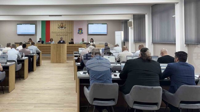 Предложения за кандидатстване по проекти и годишни отчети обсъдиха общинските съветници в Казанлък 