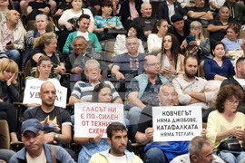 Варна - общинско дружество „Обреди“ - служители - недоволство