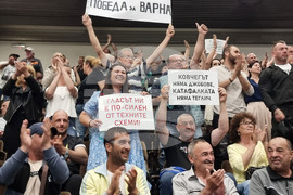 Варна - общинско дружество „Обреди“ - служители - недоволство