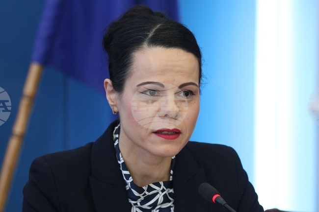 Health Minister: State-Run Hospitals' Debts Amount to EUR 426 Mln, EUR 21 Mln Past Due