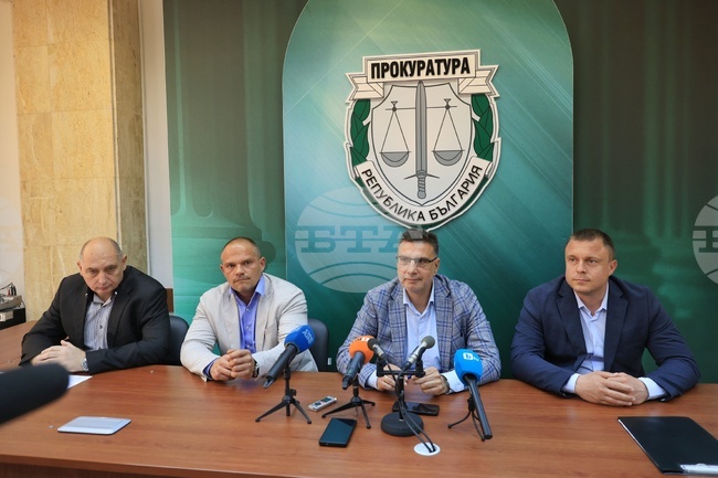 Бургас - прокуратура - полиция - брифинг
