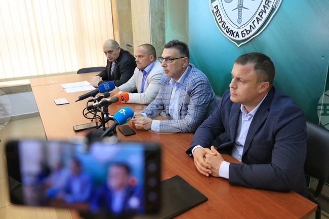 Наркодепо с дрога за 200 000 евро разкри полицията в бургаския кв. „Рудник"