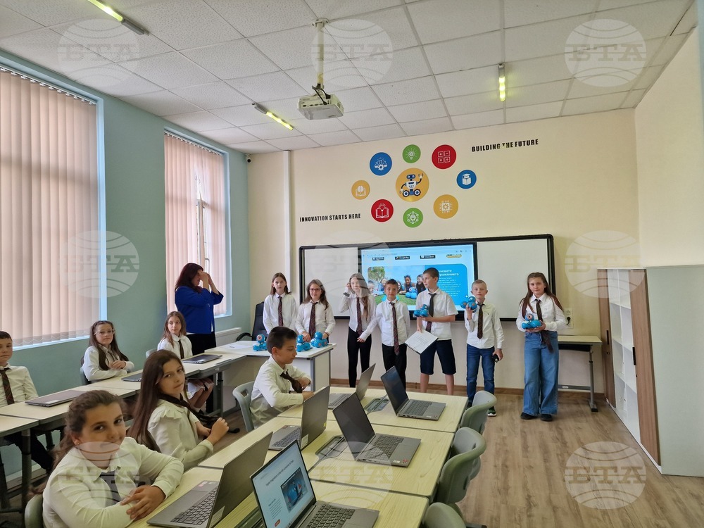 Самоков - Основно училище „Св. св. Кирил и Методий“ - СТЕМ център откриване