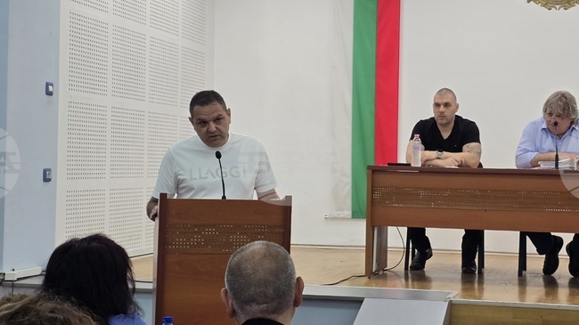 Нужни са спешни мерки относно финансирането на общинските болници, каза управителят на свищовското лечебно заведение Илиян Венков