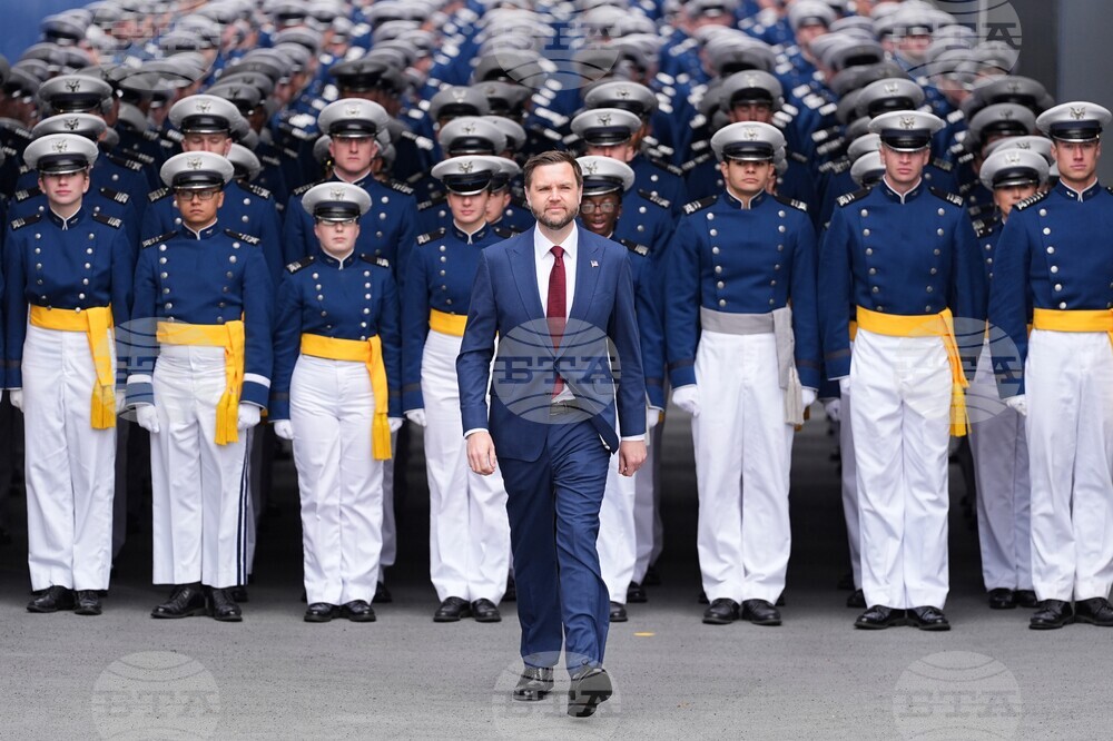 APTOPIX Vance