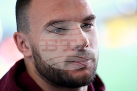 Летище София - борци - пристигане - Кирил Милов