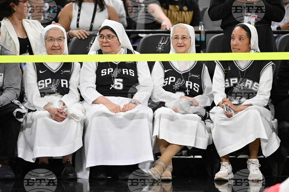 APTOPIX Thunder Spurs Basketball