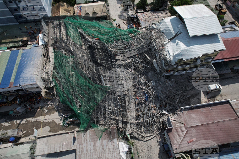 APTOPIX Philippines Building Collapse