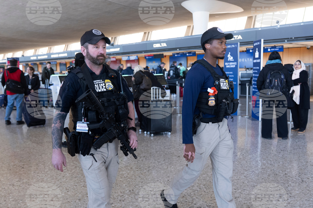 Immigration Woman Detained