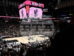 Thunder Spurs Basketball