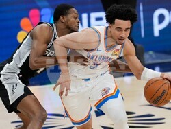 Thunder Spurs Basketball