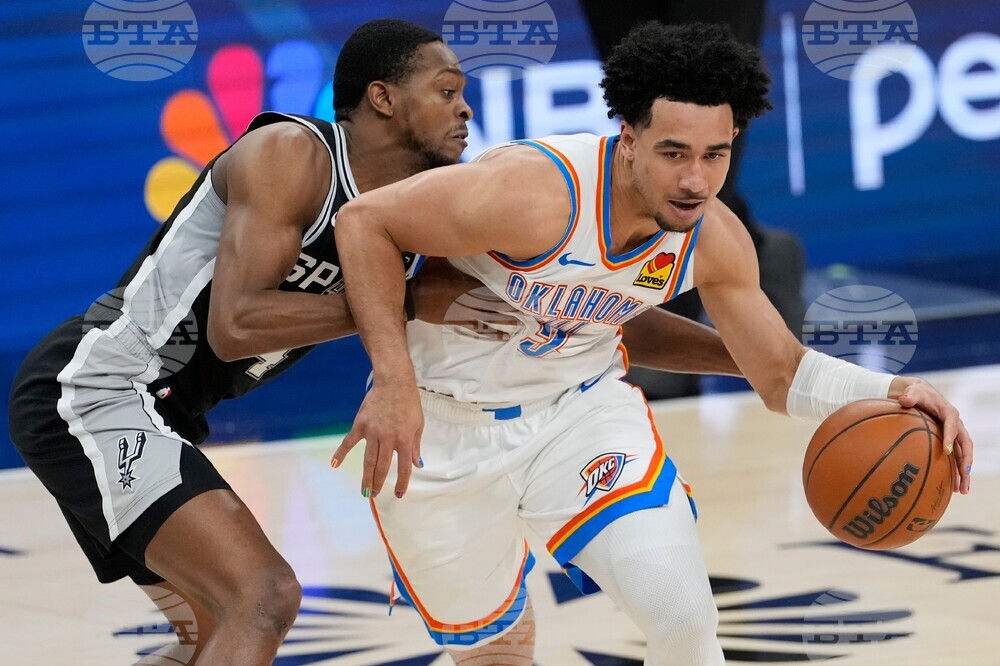 Thunder Spurs Basketball