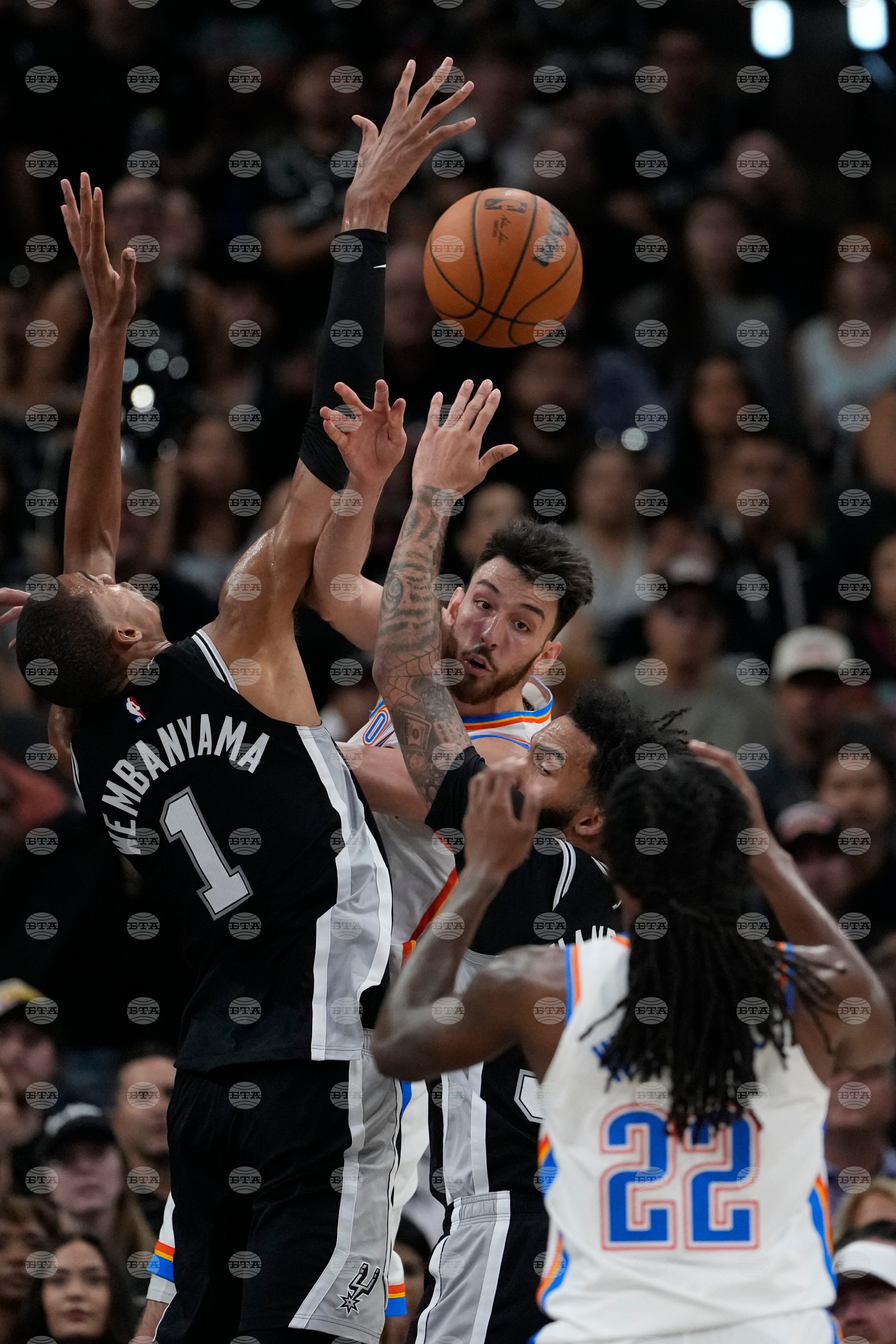 Thunder Spurs Basketball