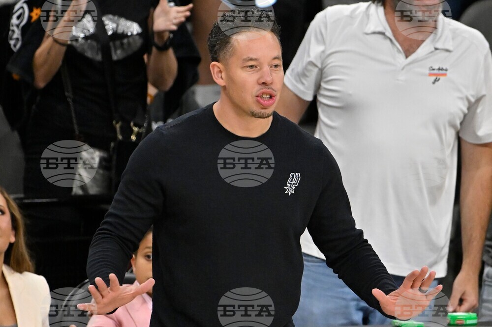 Thunder Spurs Basketball