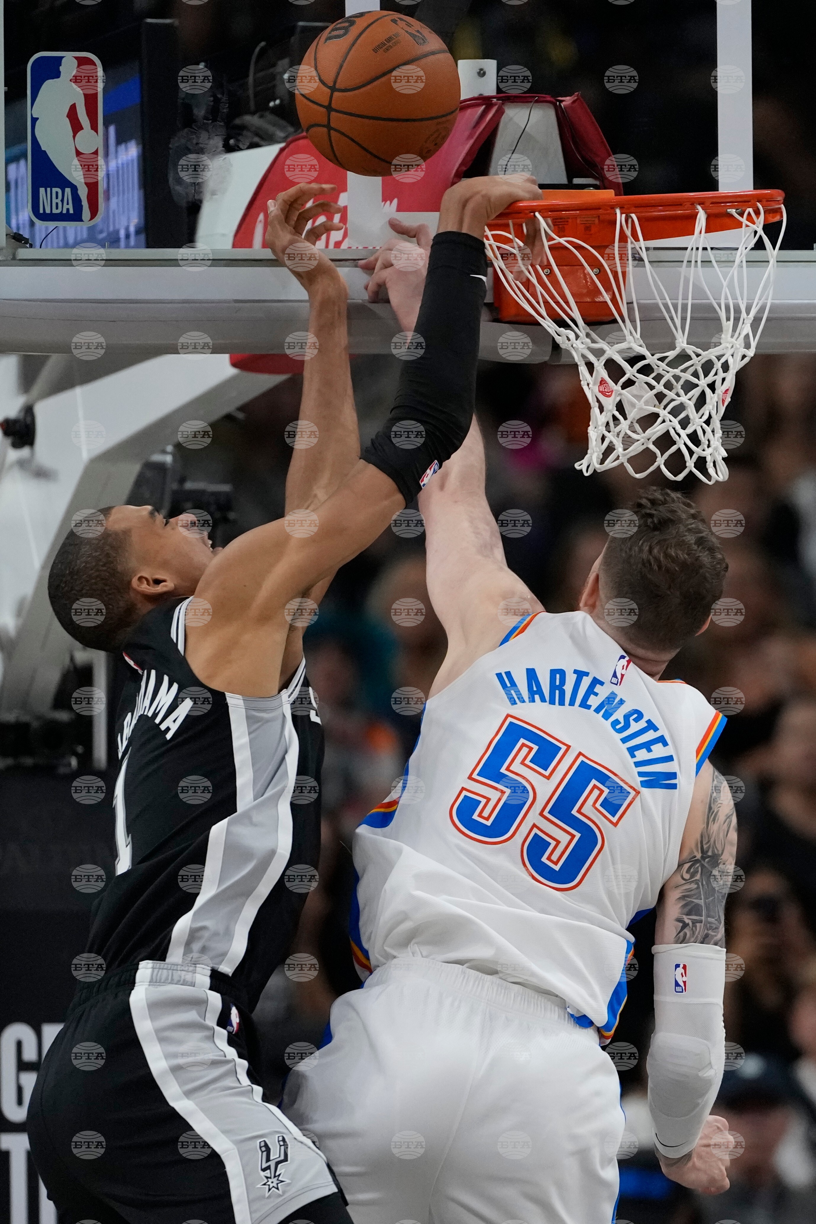 Thunder Spurs Basketball