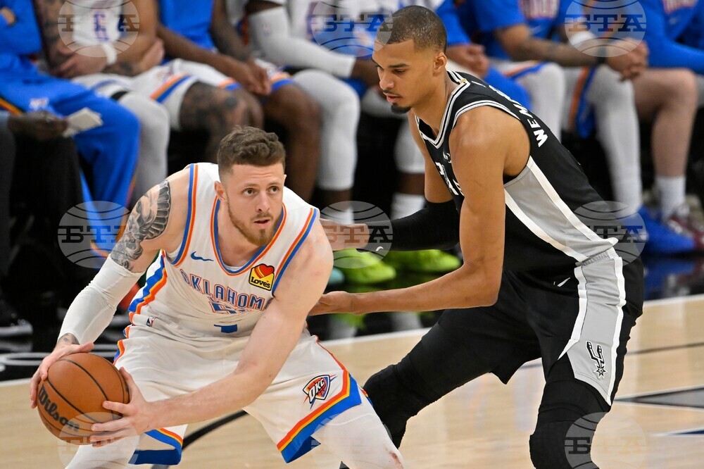 Thunder Spurs Basketball