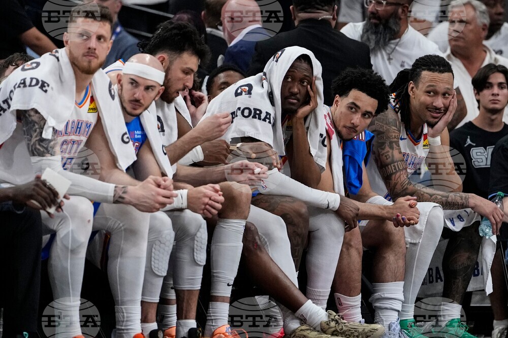 Thunder Spurs Basketball