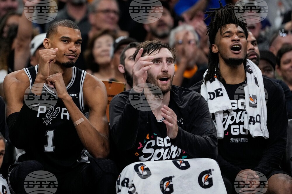Thunder Spurs Basketball