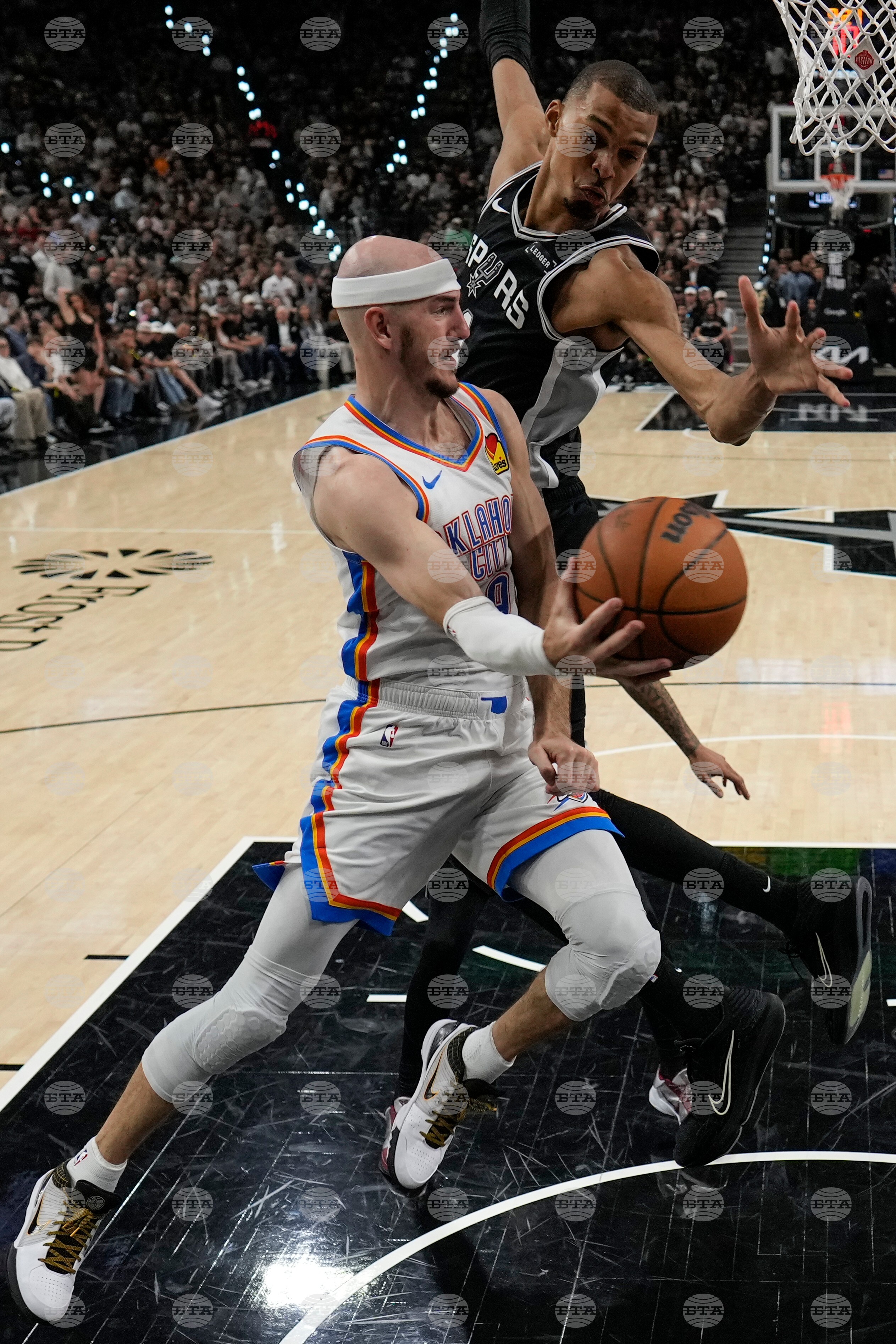 Thunder Spurs Basketball